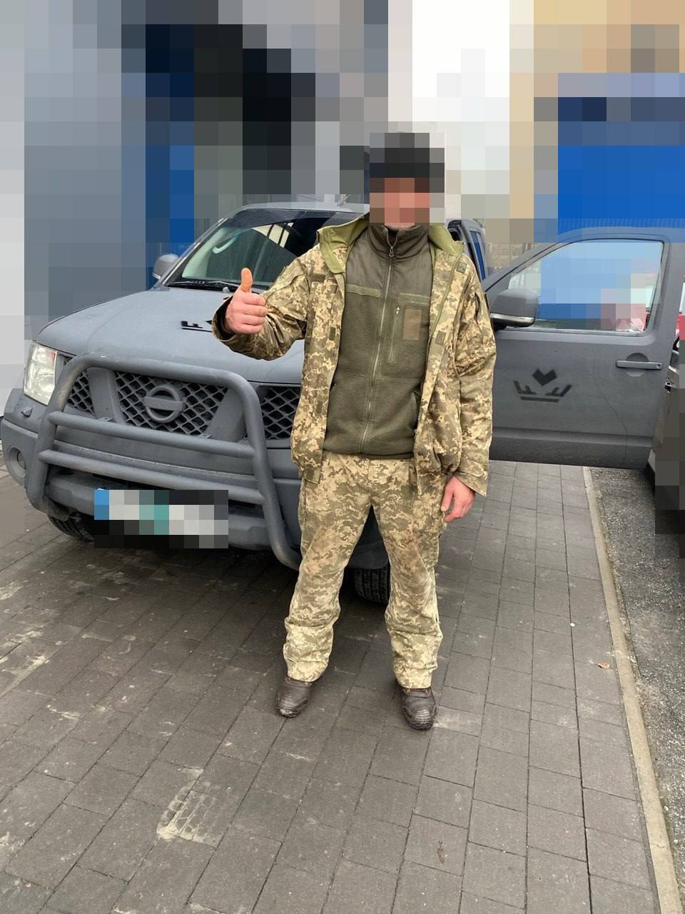 Favbet Foundation передав бійцям на фронт ще три позашляховики